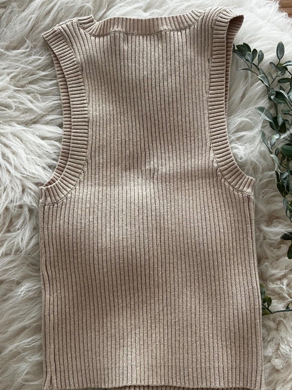 By Together Sawyer Crop Sweater Tanks Sz S - Picture 6 of 7